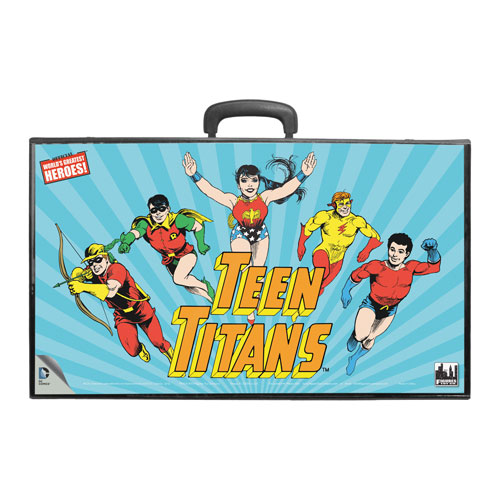 Teen Titans Retro Action Figures Carry Case
